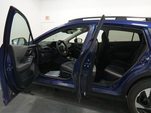 Used 2024 Subaru Crosstrek 2.5i Limited w/ Crosstrek Mirror Package image 21