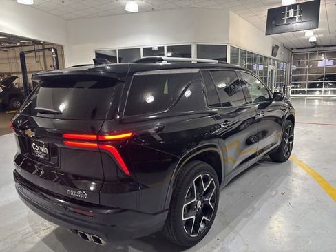 Used 2025 Chevrolet Traverse High Country w/ LPO, Floor Liner Package image 8