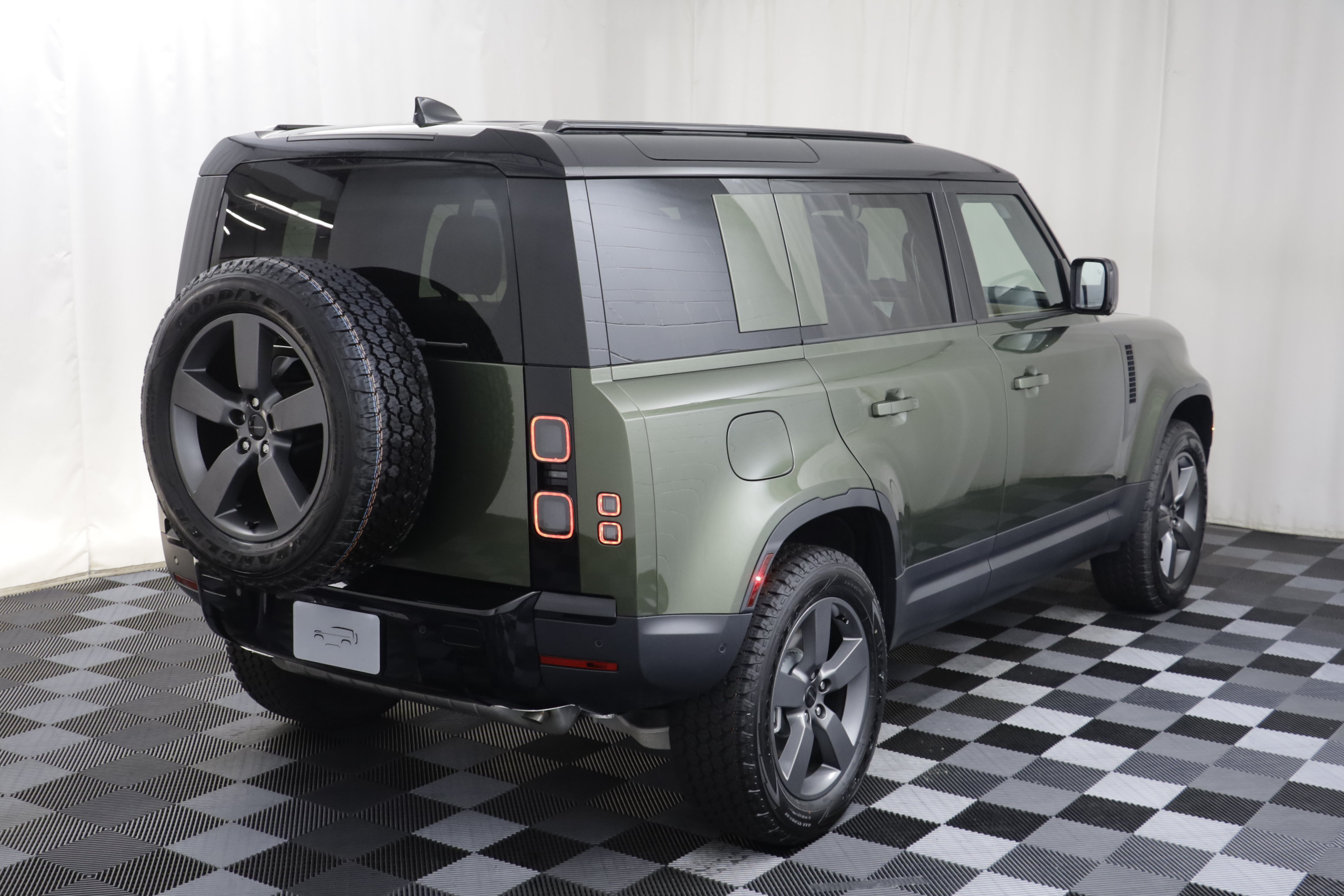New 2026 Land Rover Defender 110 S AWD/4WD image 20