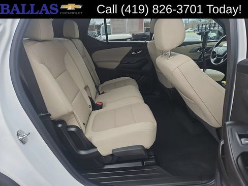 Certified 2023 Chevrolet Traverse LS FWD image 27