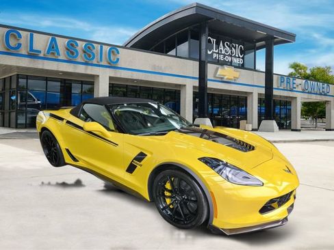Used 2017 Chevrolet Corvette Grand Sport RWD image 2