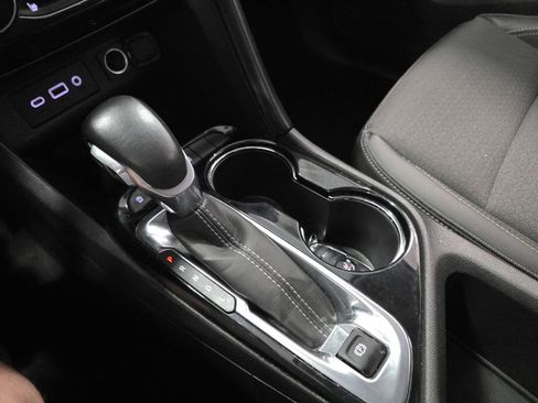Used 2021 Buick Encore GX Preferred w/ Cold Weather Comfort Package FWD image 21