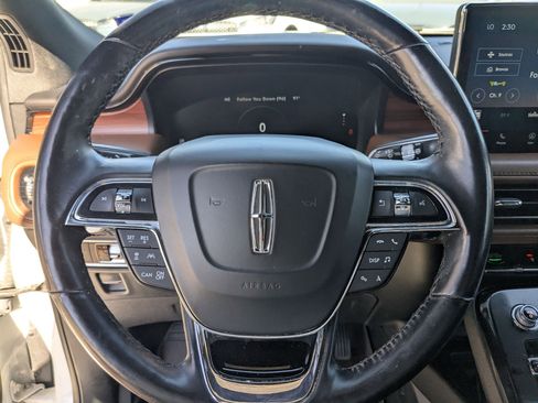 Used 2022 Lincoln Nautilus Reserve w/ Equipment Group 201A image 13