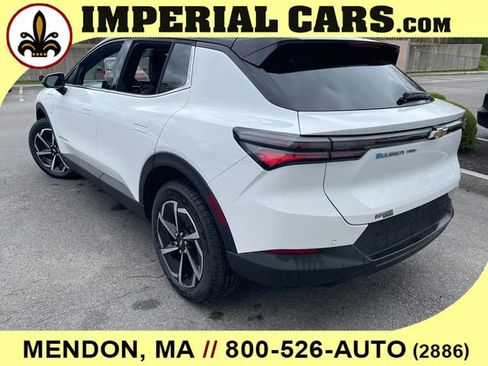 New 2026 Chevrolet Equinox EV LT AWD/4WD image 8