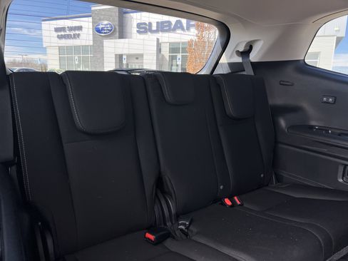 Used 2023 Subaru Ascent Premium w/ Convenience Package image 20