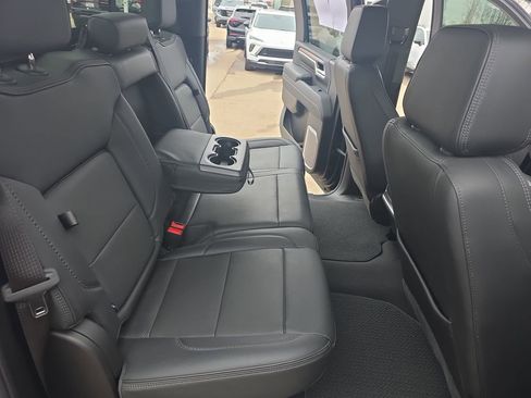 Used 2024 GMC Sierra 2500 Denali w/ Denali Reserve Package image 11