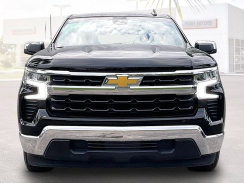 Used 2025 Chevrolet Silverado 1500 LT RWD image 24