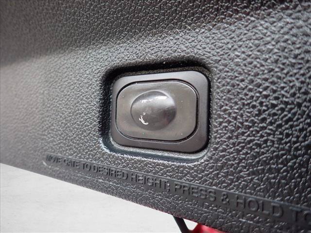 Used 2019 Ford Explorer XLT w/ Equipment Group 202A AWD/4WD image 9
