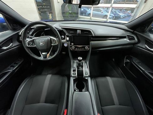 Used 2020 Honda Civic Sport image 18
