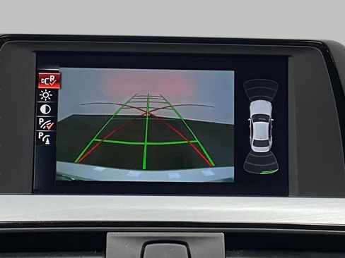 Used 2017 BMW 320i xDrive Sedan image 21