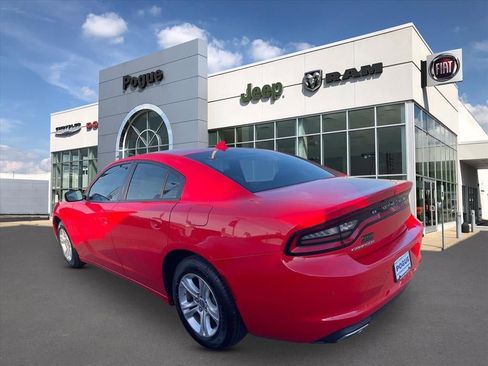 Used 2023 Dodge Charger SXT RWD image 3