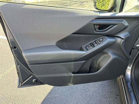 Certified 2025 Subaru Crosstrek 2.0i Premium image 14