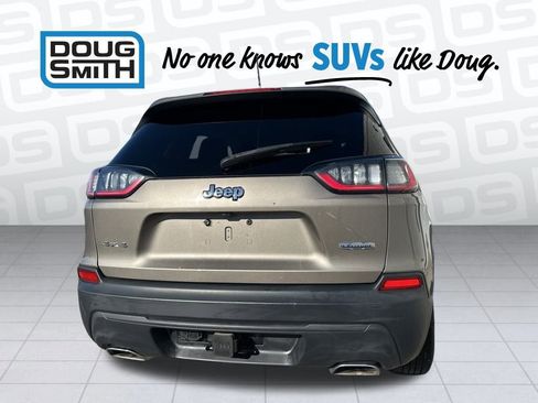 Used 2019 Jeep Cherokee Latitude w/ Cold Weather Group image 5