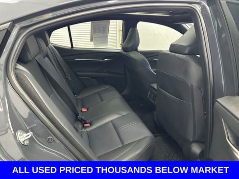 Used 2025 Toyota Camry XSE FWD image 16