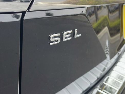 New 2025 Volkswagen Atlas SEL Premium R-Line image 29