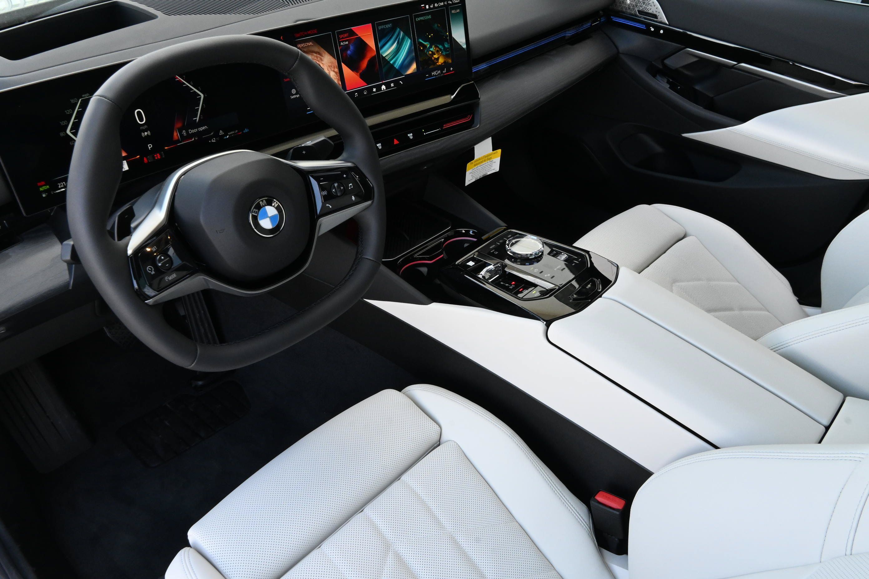 Used 2026 BMW 530i w/ Executive Package RWD image 7