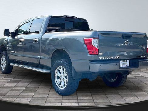 Used 2016 Nissan Titan SL AWD/4WD image 3