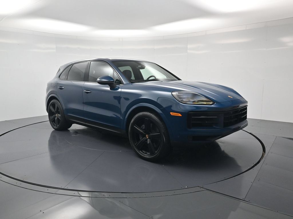 Used 2026 Porsche Cayenne AWD/4WD image 42