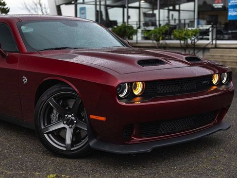 Used 2023 Dodge Challenger SRT Hellcat image 3