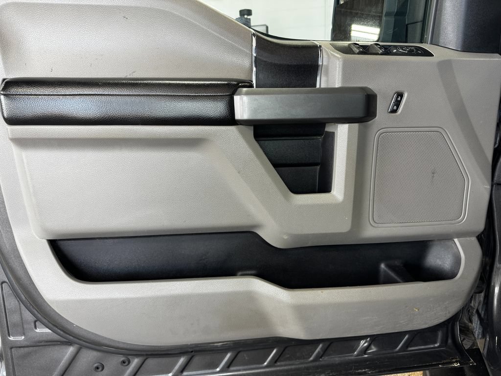 Used 2018 Ford F150 XLT w/ Trailer Tow Package AWD/4WD image 10