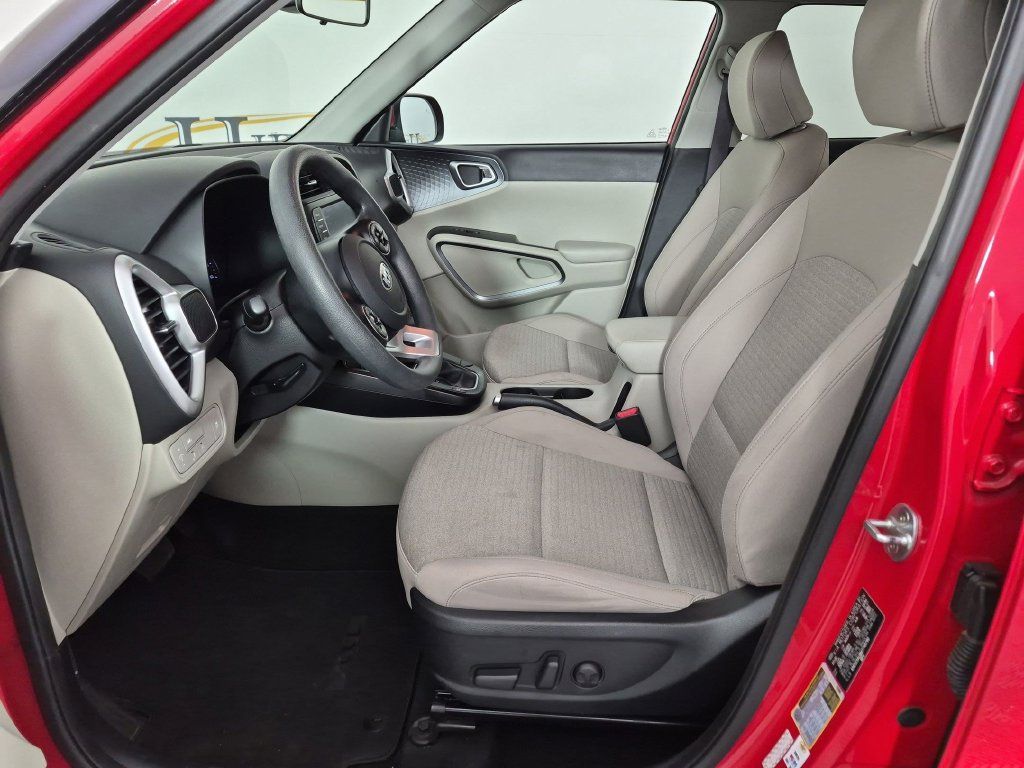 Used 2021 Kia Soul S FWD image 16