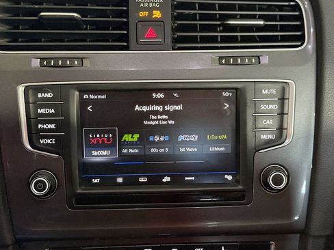 Used 2017 Volkswagen Golf Alltrack SE image 15