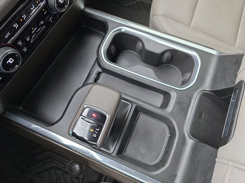Used 2024 Chevrolet Silverado 1500 LT Trail Boss w/ Convenience Package II AWD/4WD image 23