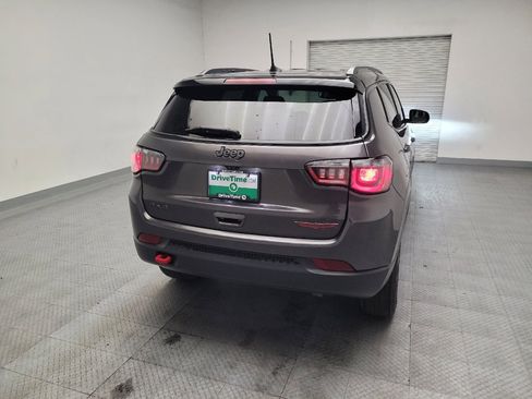 Used 2022 Jeep Compass Trailhawk w/ Trailhawk Convenience Group AWD/4WD image 7