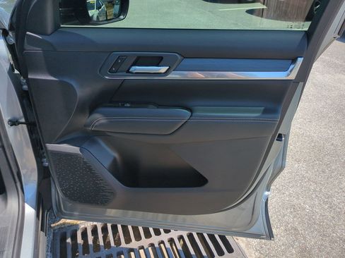 Used 2026 GMC Terrain Elevation w/ Black Edition FWD image 38