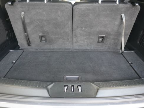 Used 2022 Ford Explorer ST-Line w/ Class IV Trailer Tow Package RWD image 30