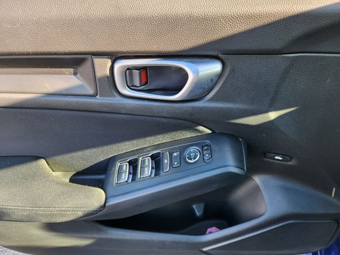 Certified 2023 Honda Civic Sport image 16