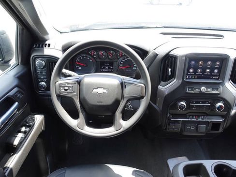 Used 2021 Chevrolet Silverado 1500 Custom AWD/4WD image 40