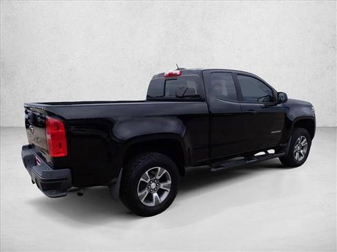 Used 2017 Chevrolet Colorado Z71 AWD/4WD image 4