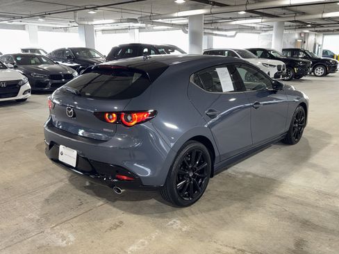 Used 2022 MAZDA MAZDA3 s image 8