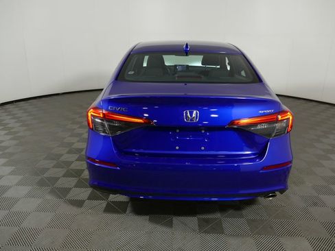 Used 2024 Honda Civic Sport image 4