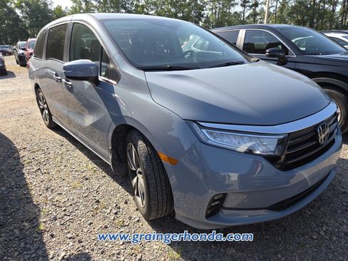 Used 2024 Honda Odyssey Touring image 4