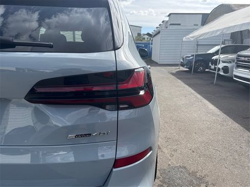 Certified 2024 BMW X5 sDrive40i w/ M Sport Package image 17