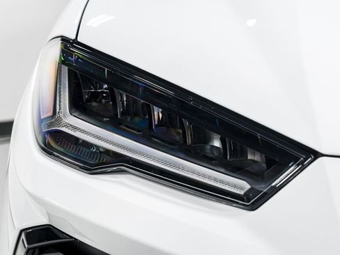 Used 2022 Lamborghini Urus image 47