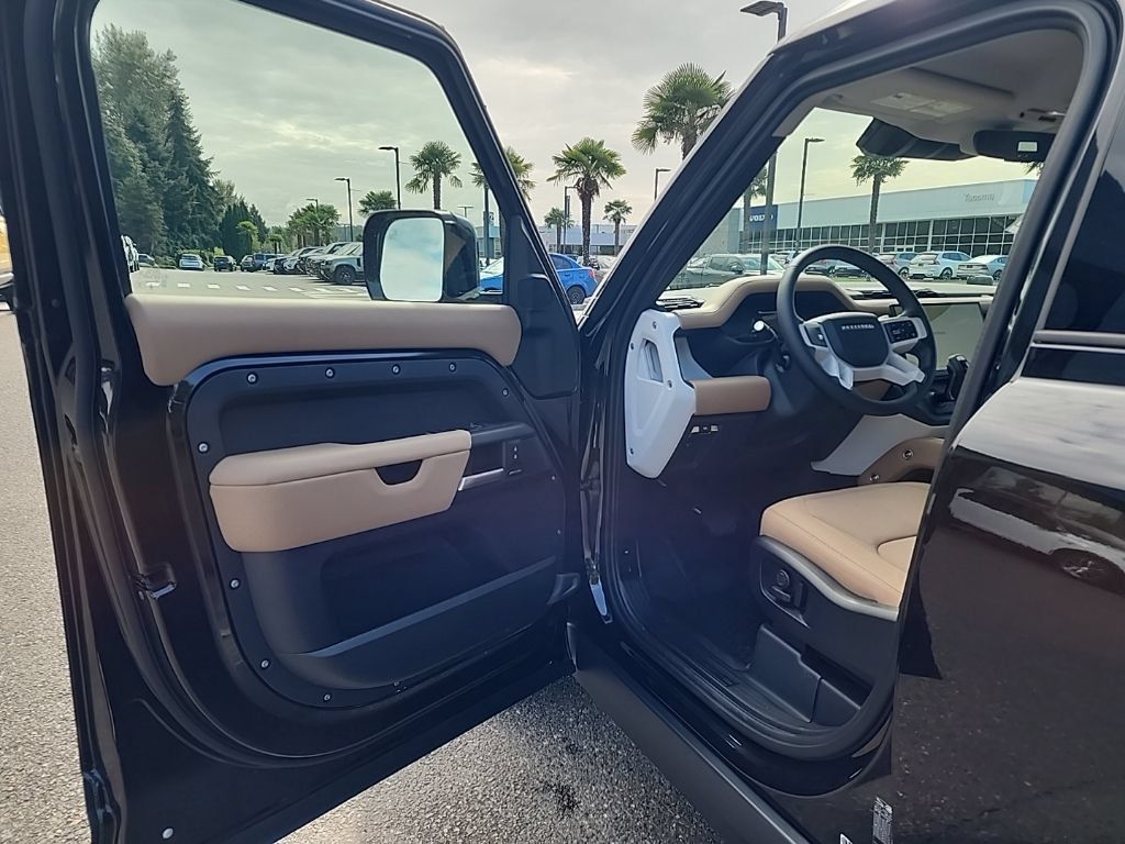 New 2026 Land Rover Defender 110 S AWD/4WD image 9