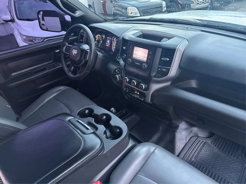 Used 2022 RAM 2500 Tradesman w/ Chrome Appearance Group AWD/4WD image 16