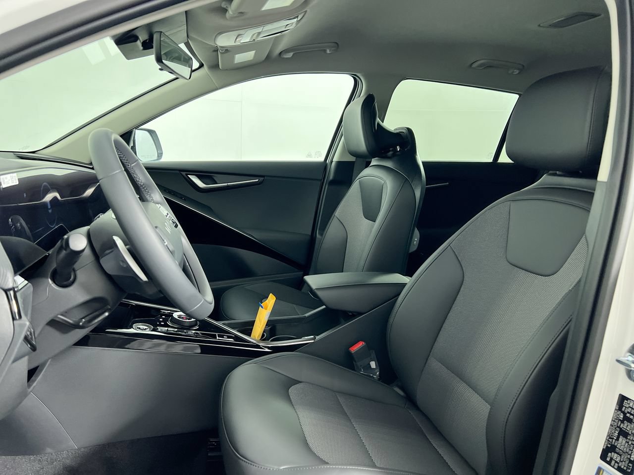 New 2026 Kia Niro Wind FWD image 12