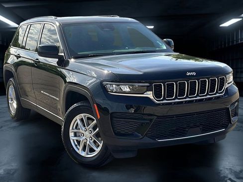 New 2025 Jeep Grand Cherokee Laredo X w/ Luxury Tech Group I image 2