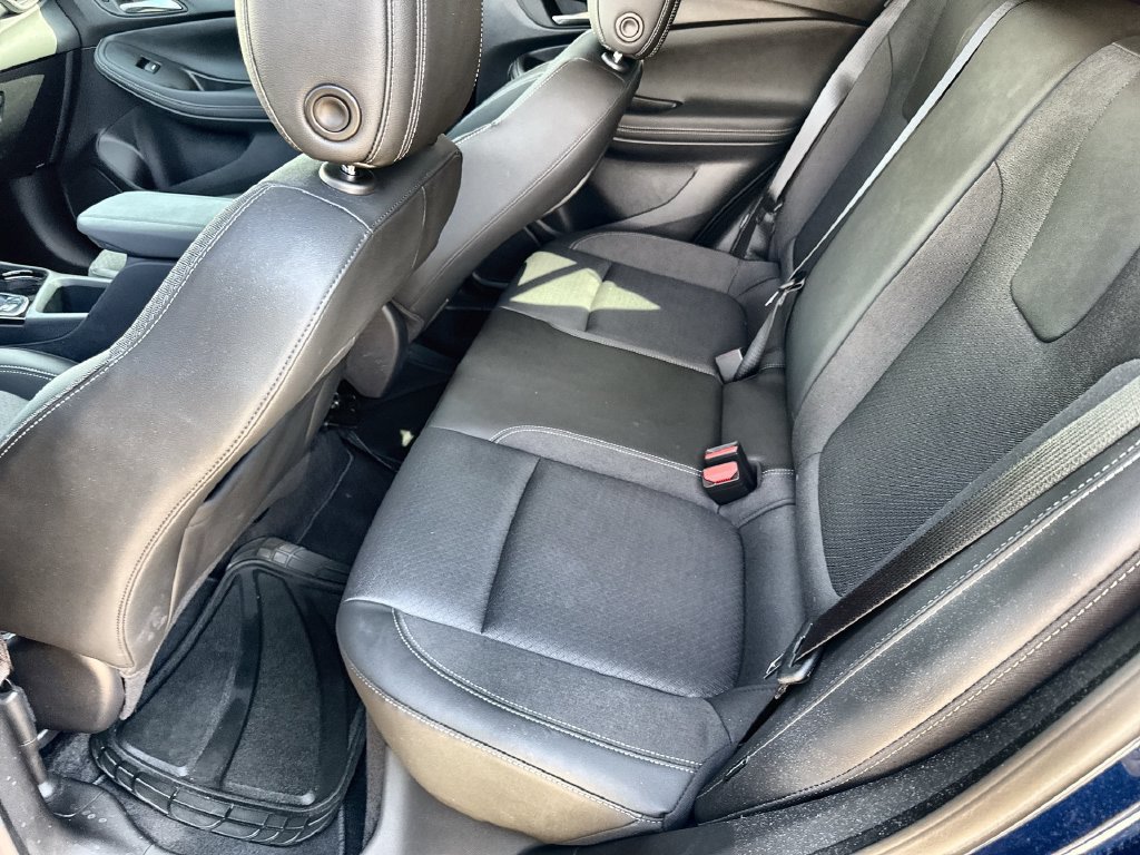 Certified 2023 Buick Encore GX Preferred w/ Cold Weather Comfort Package FWD image 16