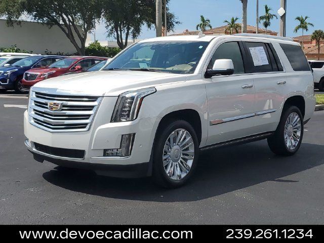 Used 2020 Cadillac Escalade Platinum AWD/4WD image 1