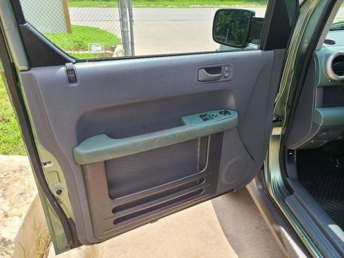 Used 2005 Honda Element EX image 9