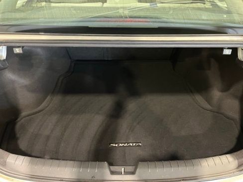 Used 2015 Hyundai Sonata Limited FWD image 13