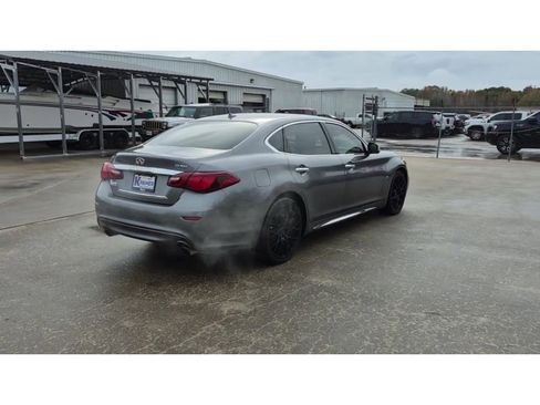 Used 2015 INFINITI Q70 L 5.6 w/ V8 Deluxe Technology Package image 8