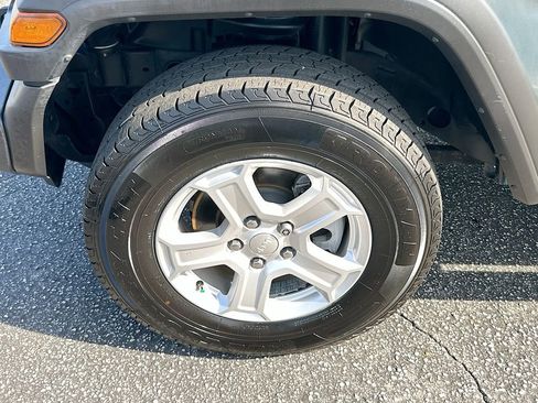 Used 2019 Jeep Wrangler Unlimited Sport S image 29