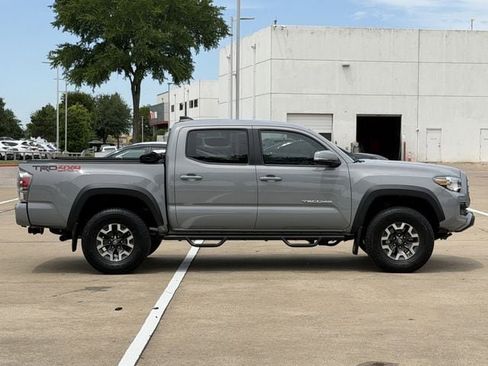 Certified 2021 Toyota Tacoma TRD Off-Road w/ Technology Package AWD/4WD image 3