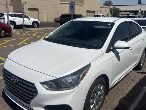 Used 2020 Hyundai Accent SE FWD image 10